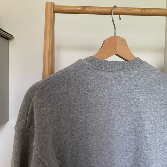 Divided H&M Grey Crewneck - Picture 4 of 4